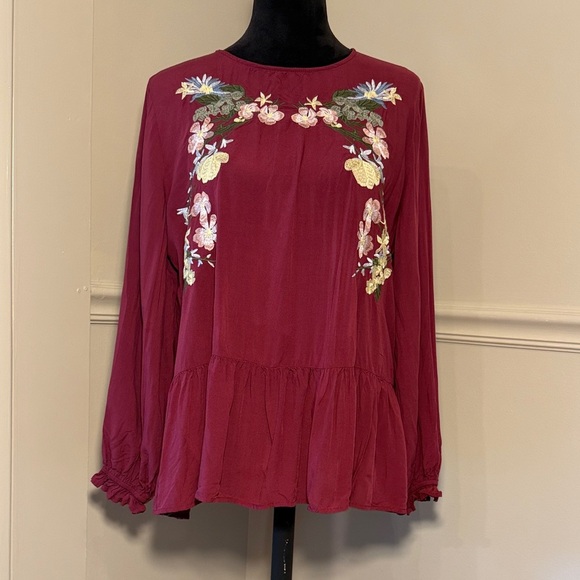 2/$20 Jodifl Women’s Size Medium Burgundy Peplum Blouse Floral Embroidery - Picture 1 of 8